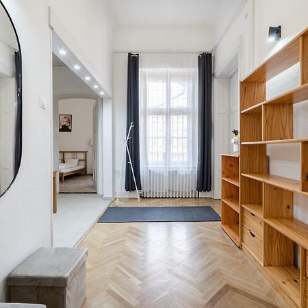 Setting Sun Apartment Budapest Bagian luar foto